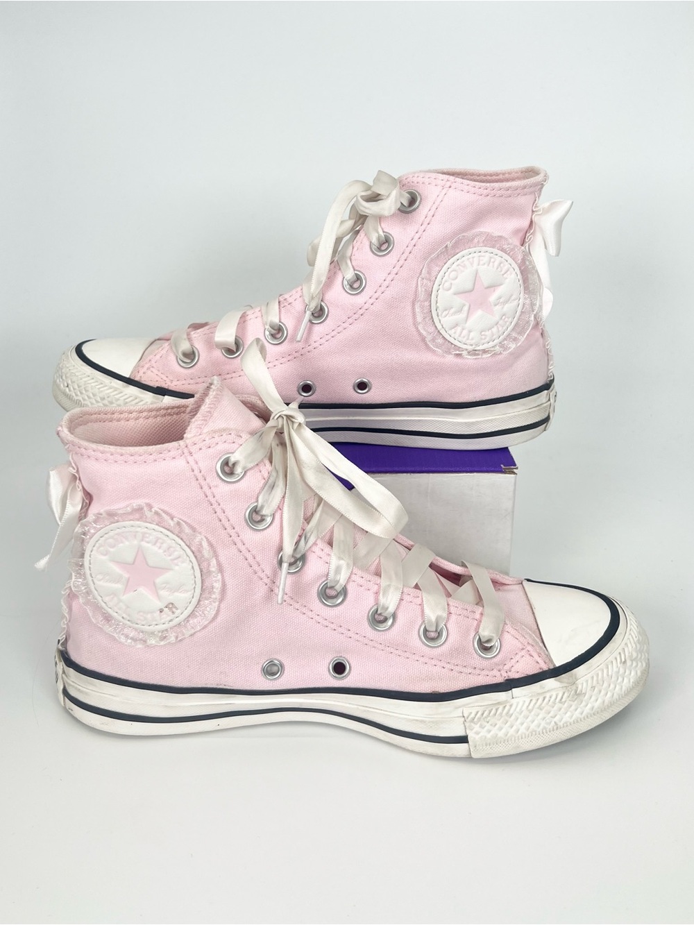 Converse Chuck Taylor High Top Sweet Dreams Shoes Pink Bows & Lace - WOMENS 6.5